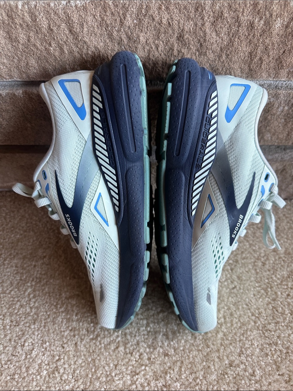 Brooks | Aqua | Adrenaline GTS 23 | Women’s size 7.5 - Picture 3 of 5
